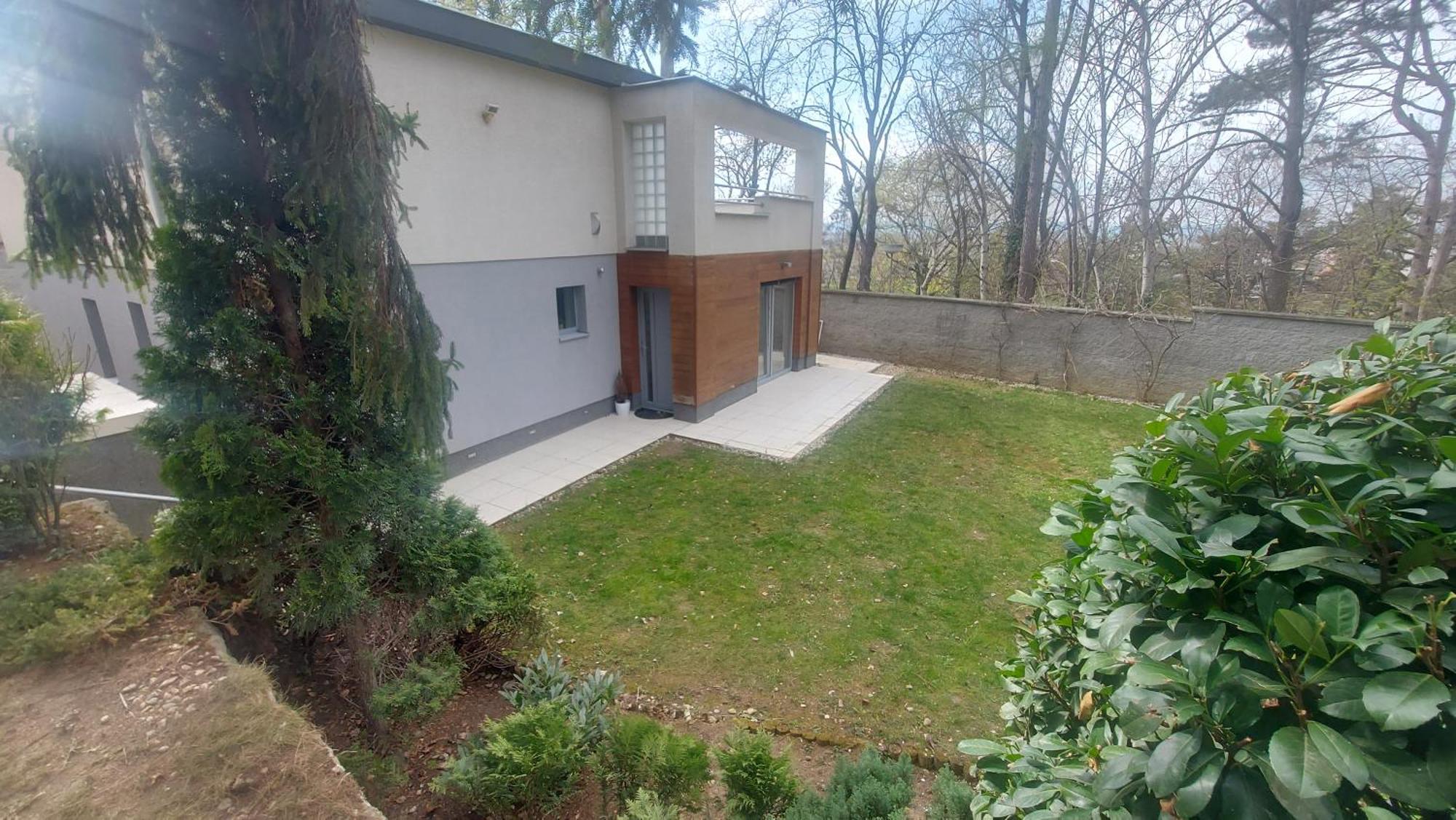 Dom Na Cervenej Vezi Villa Bánka Kültér fotó